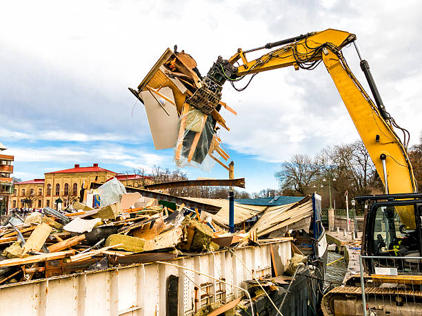 Best Garage Cleanout Services  in Calhoun City, MS